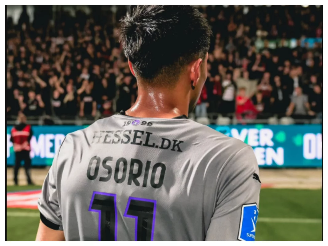 Darío Osorio es protagonista del vibrante Derby de Jutlandia en su segundo partido por el Midtjylland FC