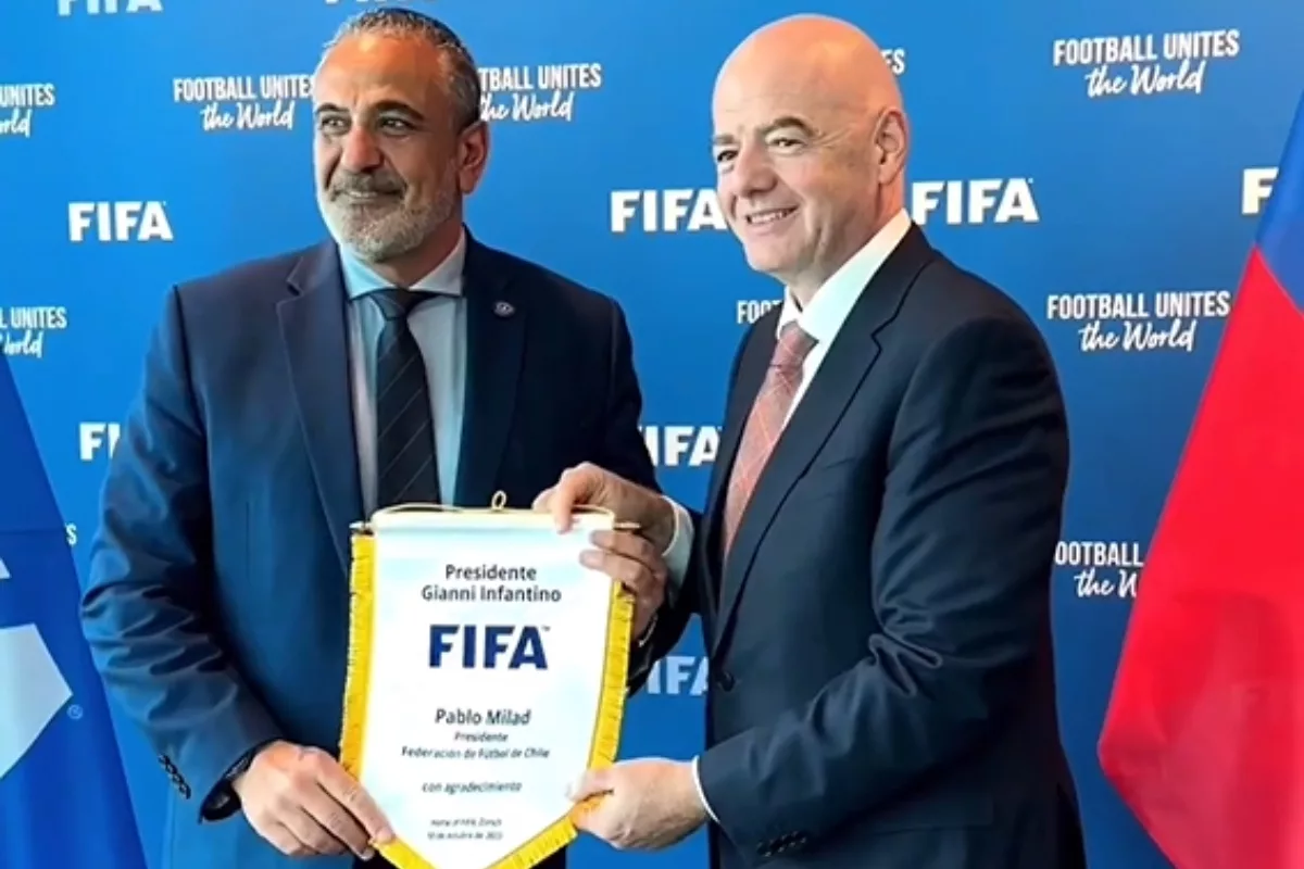 (Video) Patético resultado: Pablo Milad pidió explicaciones y compensaciones en FIFA; Infantino sube irrisorio video de 10 segundos para resumir visita