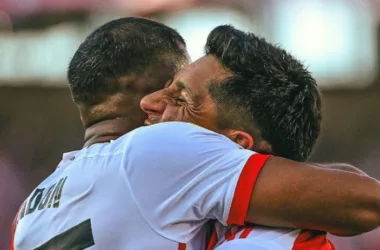 (Video) Ídolo eterno de la U es testigo directo de uno de los mayores récords del fútbol argentino