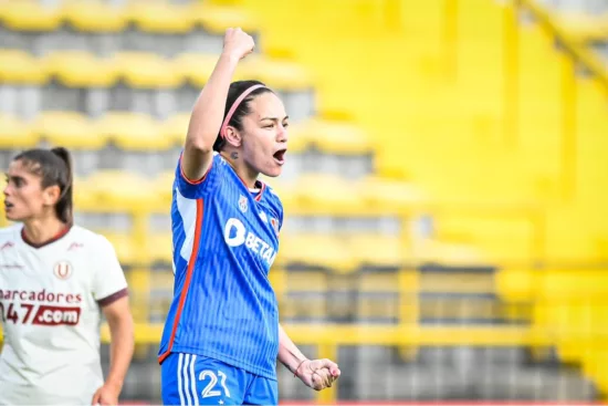 Será compañera de jugadora formada en la U: Yaki Vecca es presentada como nueva refuerzo de club brasileño