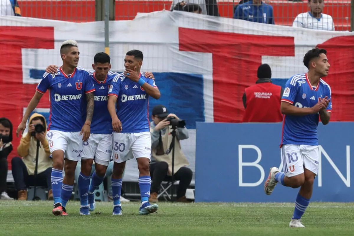 El jugador de la U que regresó a la titularidad frente a Católica y vuelve a ganarse la confianza de Pellegrino: "Feliz de aportar mi grano de arena"