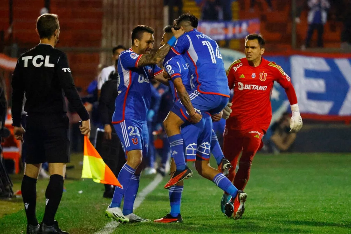 Cuatro regresos a la titularidad: Este será el equipo que parará la U de Mauricio Pellegrino a afrontar el Clásico Universitario