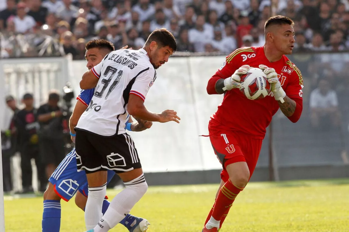 "Lo recibimos sin dudarlo": Hinchas de Colo-Colo piden a Cristóbal Campos tras su salida de la U