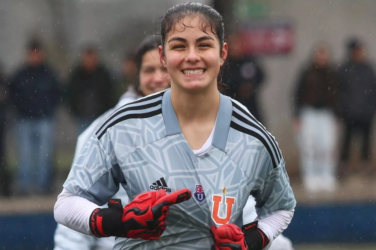 [VIDEO] Futuro azul: Los penales que tapó Emelie Borie, tercera portera de las Leonas, en el Campeonato Sub-19