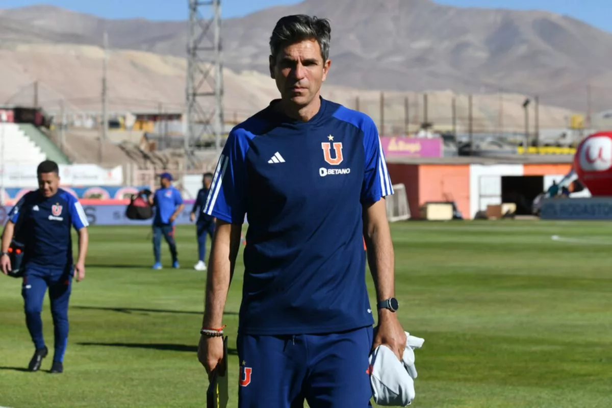 Polémica: El paseo de Mauricio Pellegrino que enfureció al plantel de la U en la previa del duelo contra Cobresal