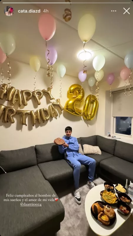 Lo festejaron en Dinamarca: Esposa de Darío Osorio lo sorprendió en su cumpleaños