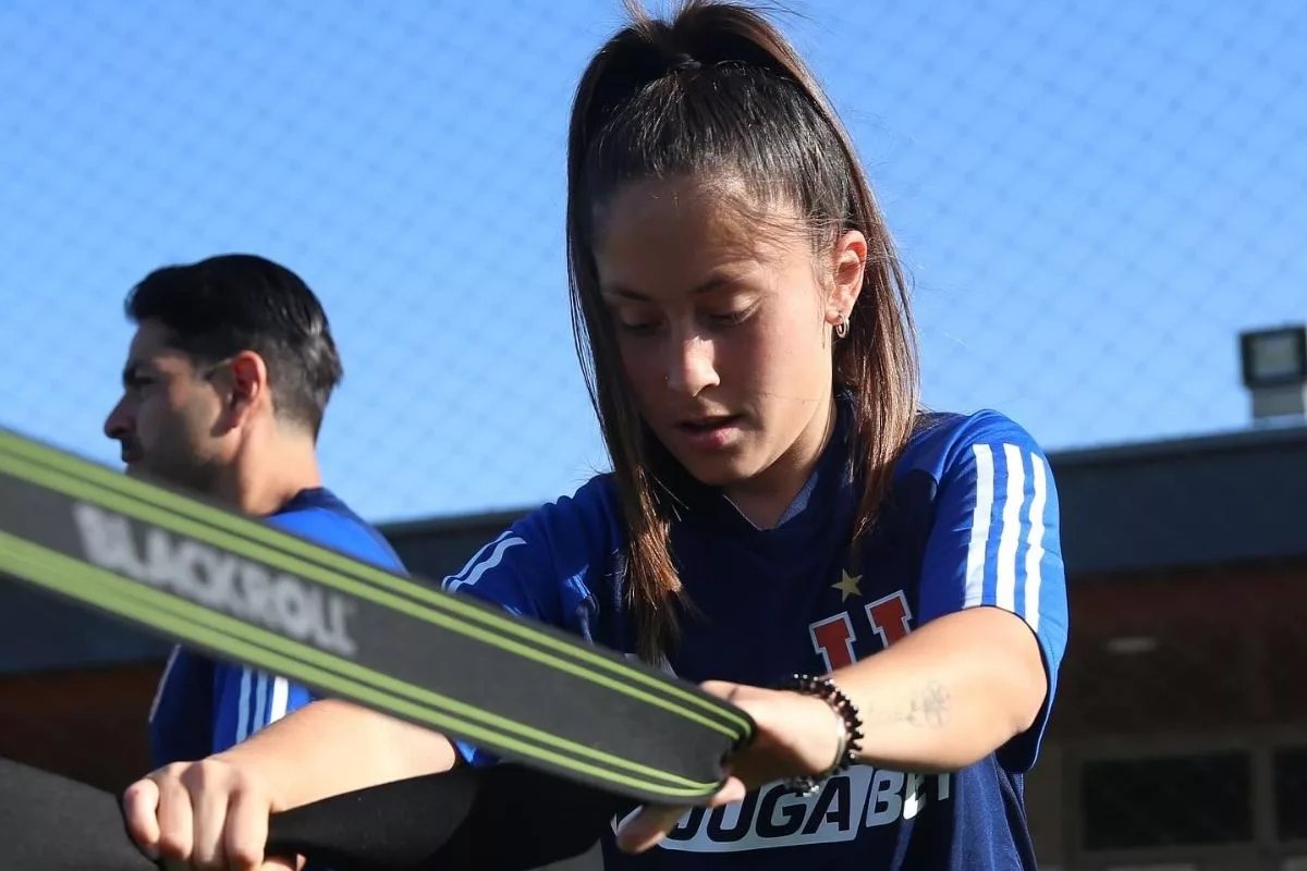 El cambio de vida de Claudia Herrera al llegar a la U femenina: "Hoy me dedico a entrenar; el año pasado hacía de Uber, niñera o lo que saliera"