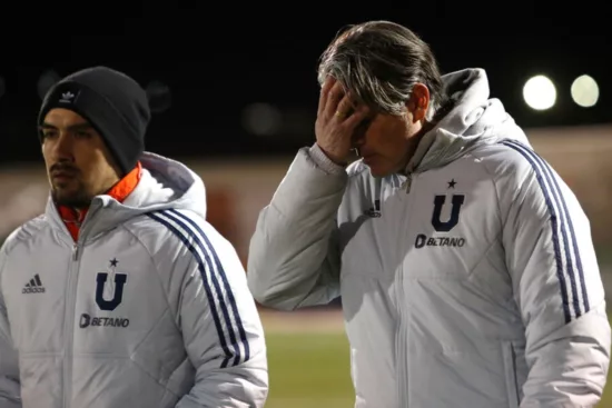 Entrenador Diego López se choreó por inoportuna pregunta sobre la U: "Está fuera de lugar"