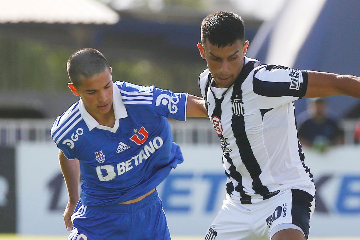 La U lo envió a préstamo y compañero de equipo lo ve en la Selección Chilena: "Tiene que estar atento Gareca"