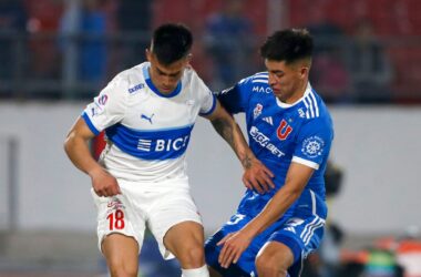 Universidad de Chile vs Universidad Católica en el Estadio Nacional.