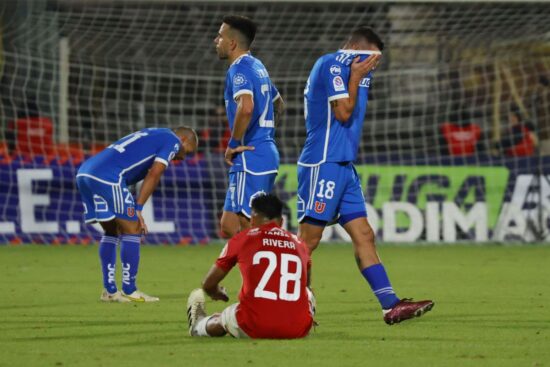 "Ya cumplió su cuota": Este fue el jugador apuntado por la hinchada de Universidad de Chile tras empate con Ñublense