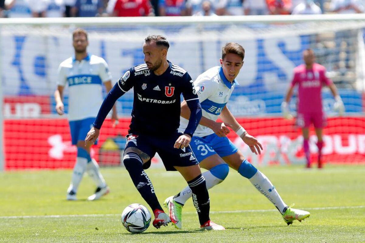 [Video] Ex volante azul se luce con golazo de tiro libre en el Campeonato de Ascenso