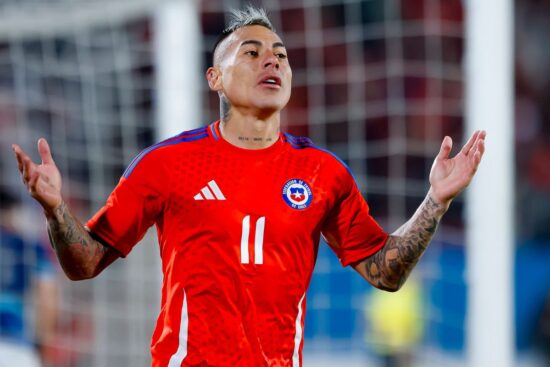 VIDEO | Eduardo Vargas como en sus mejores tiempos: anotó golazo frente a Paraguay en el Estadio Nacional