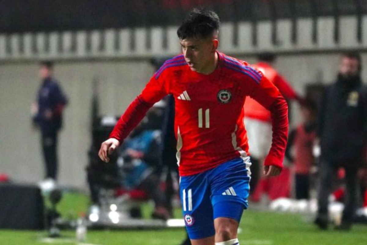 "Estaba esperando mi momento": es una joya del fútbol chileno con 18 años, ingresó inesperadamente ante San Antonio Unido y sacó aplausos en los hinchas de la U