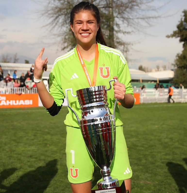 El Bulla está de fiesta: La U femenina sub 16 se consagra campeona en infartante final frente al clásico rival