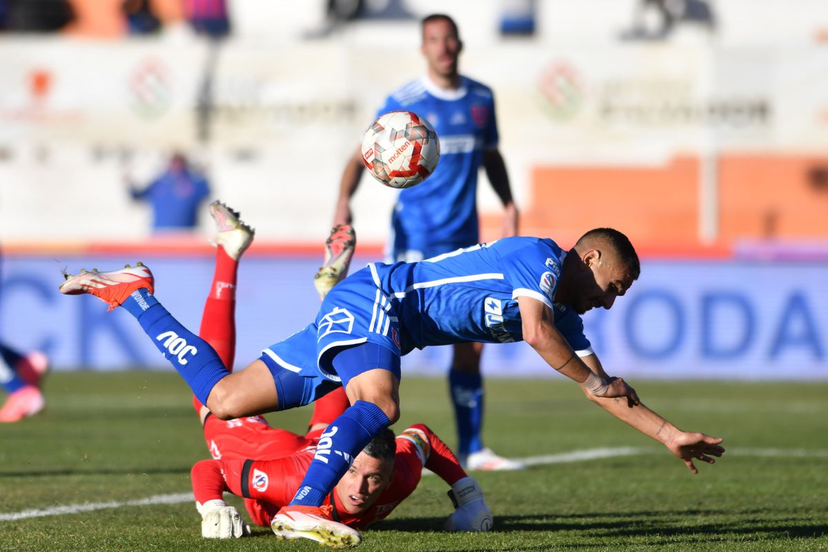 Hinchas de la U pierden la paciencia con jugador luego del empate ante Cobresal: "No sé por qué grité..."