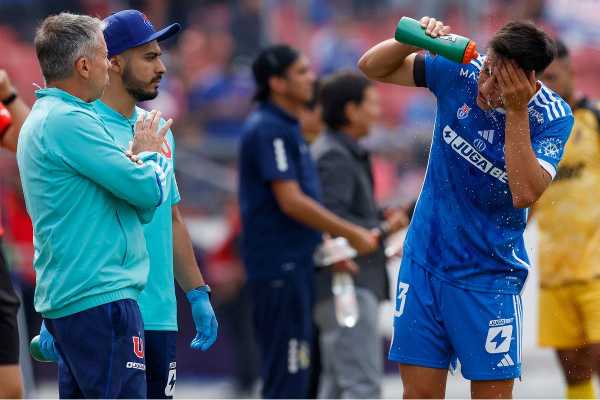 "Se le cargó la mano": apuntan a "olvidado" jugador por Gustavo Álvarez como novedosa alternativa para Universidad de Chile