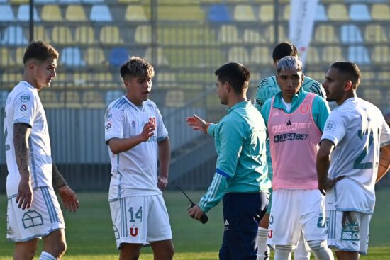 Los jugadores de la U nuevamente dan la cara por el tema refuerzos y esta fue su reacción: "No es tema para..."