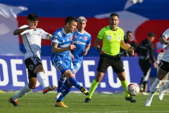 Charles Aránguiz vs Colo-Colo.