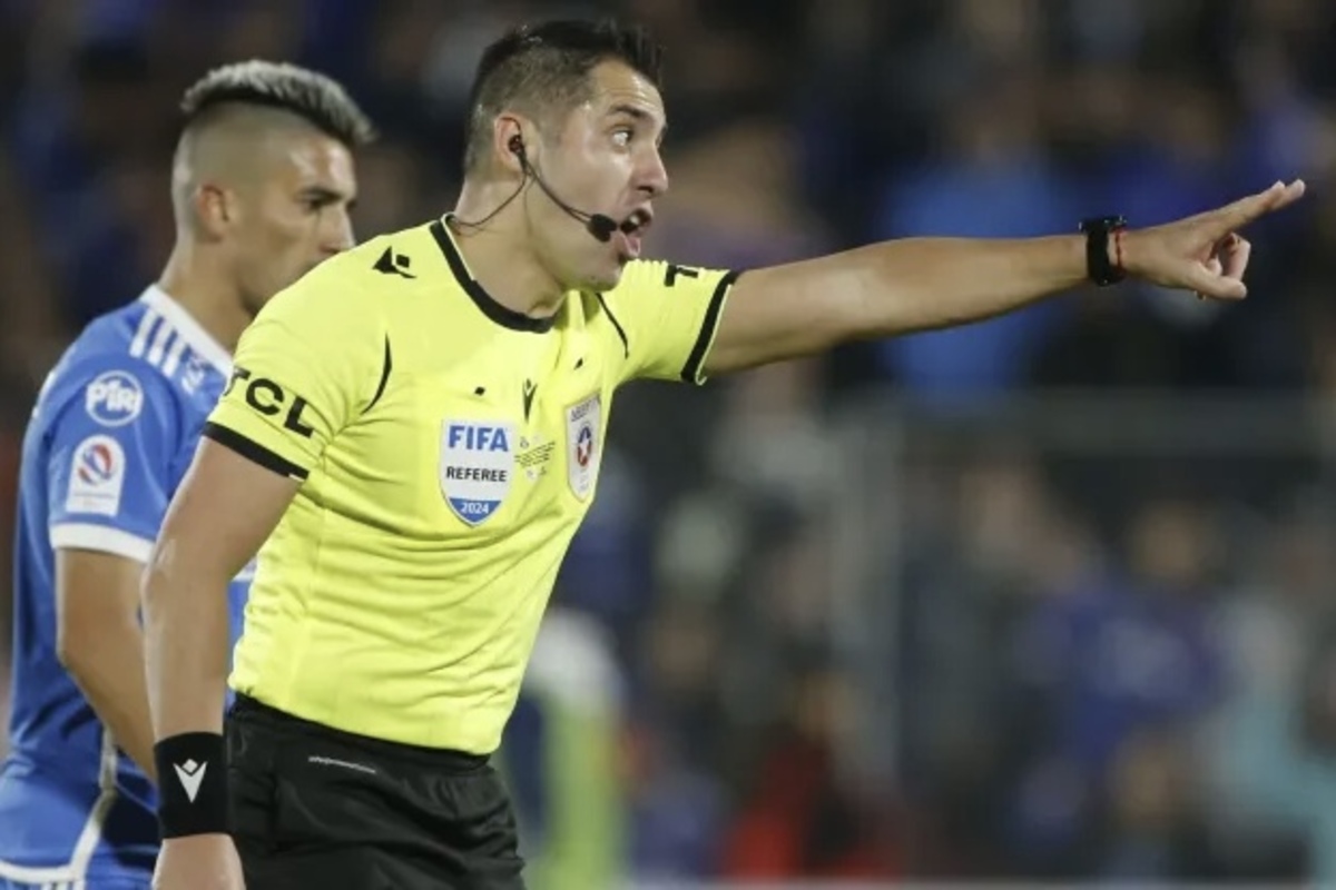 Con jugador de la U incluido: Severo informe arbitral del Superclásico consignó incidentes en la barra - Soy Azul