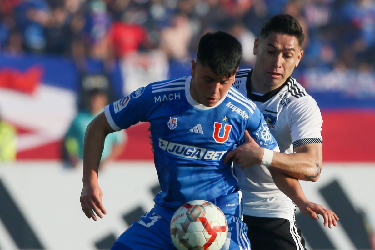 "Es completamente distinto": Marcelo Muñoz exige titularidad de este jugador de la U por sobre Leandro Fernández