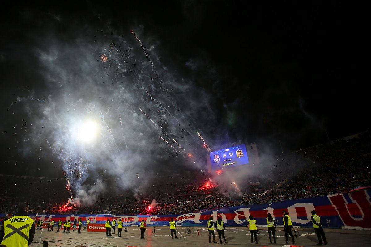 "Se está normalizando, como los 12 homicidios por fin de semana": lapidan comportamiento de hinchada de la U y posible impacto para el equipo