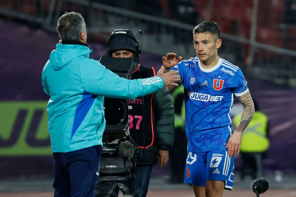 "Es como si tuviera un entrenador en la cancha": Gonzalo Fouillioux se rinde ante el nivel de jugador de la U