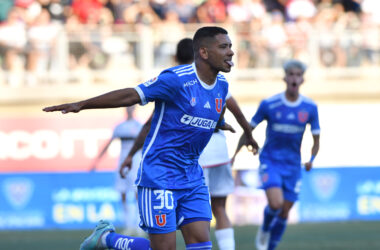 Futbol, Deportes Copiapo vs Universidad de Chile. Fecha 3, campeonato Nacional 2024. El jugador de Universidad de Chile Cristian Palacios, centro, celebra su gol contra Deportes Copiapo durante el partido de primera division disputado en el estadio Luis Valenzuela Hermosilla en Copiapo, Chile. 04/03/2024 Alejandro Pizarro Ubilla/Photosport Football, Deportes Copiapo vs Universidad de Chile. 3nd turn, 2024 National Championship. Universidad de Chile’s player Cristian Palacios, center, celebrates after scoring against Deportes Copiapo during the first division match at the Luis Valenzuela Hermosilla in Copiapo, Chile. 04/03/2024 Alejandro Pizarro Ubilla/Photosport