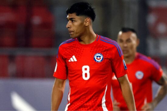 "Bastante más bajo": Arremeten contra Darío Osorio tras el duelo de La Roja frente a Bolivia