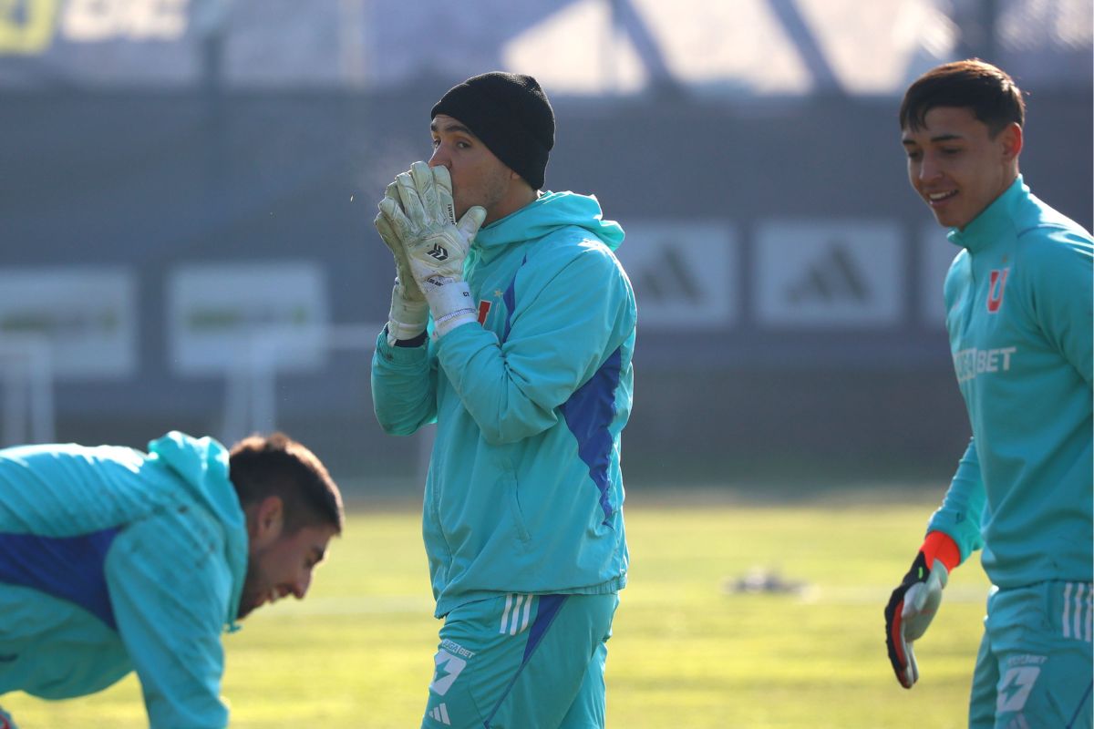 Con cuatro cambios respecto al último partido: la formación de la U para la primera final ante Palestino por Copa Chile