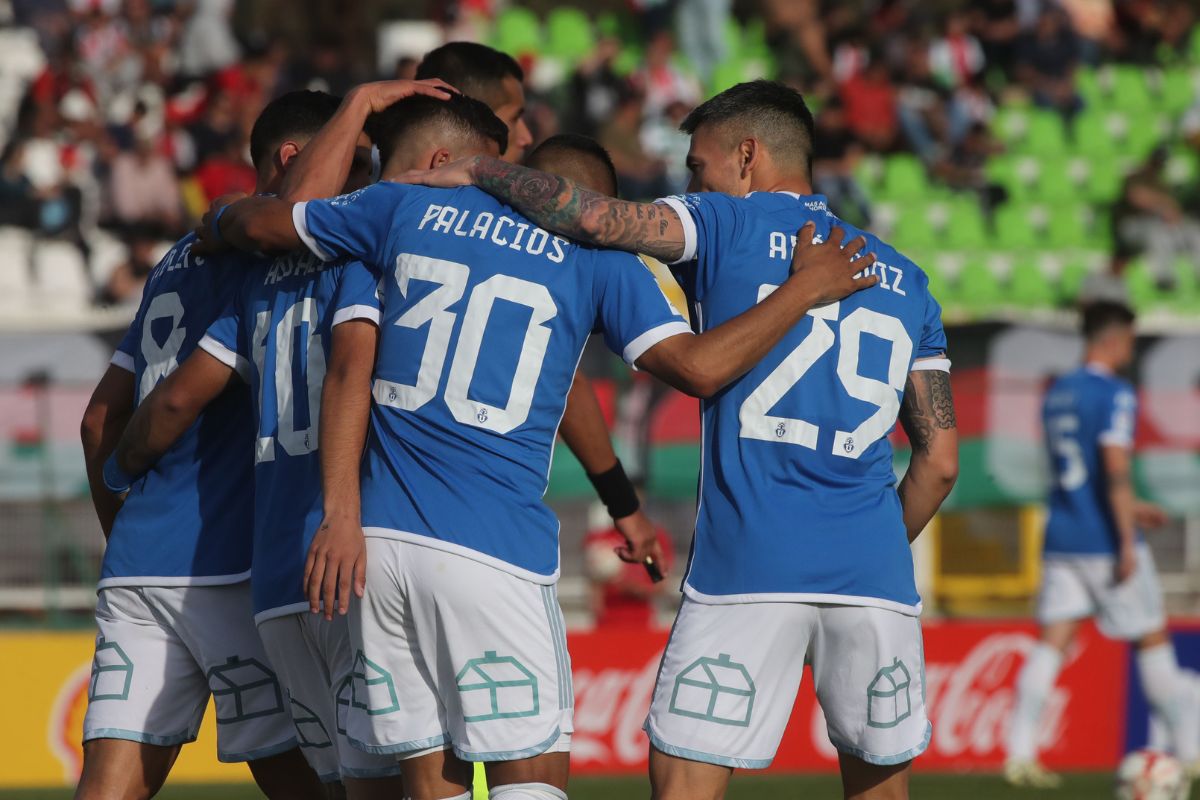 Hinchas azules en éxtasis tras vapulear a Palestino por Copa Chile: "Estoy viendo a la U del 2011"