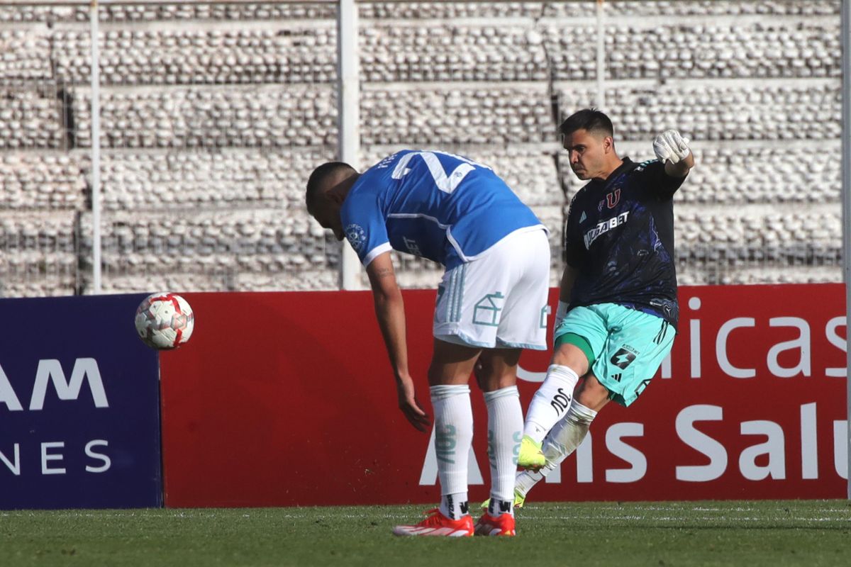 "Sin respeto": jugador de la U es duramente cuestionado por su rendimiento ante Palestino