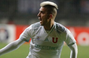 A pesar de ser local: esta es la razón de por qué la U jugará de blanco en el partido ante Huachipato