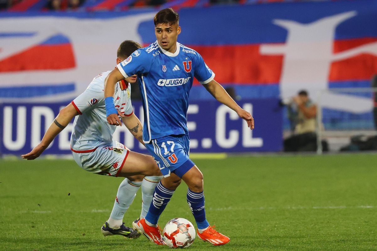 "Es muy bueno": Gonzalo Fouillioux alucinado ante el gran nivel de futbolista de la U