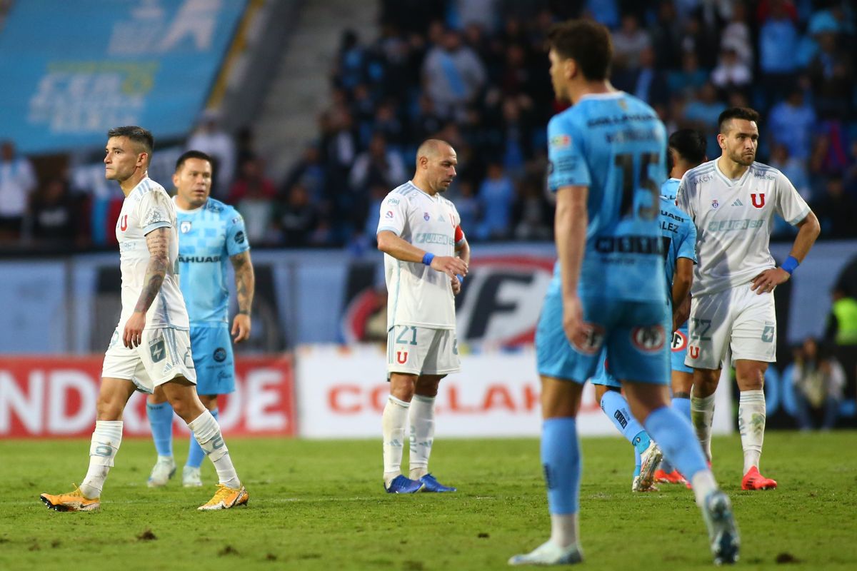 Revelan la charla de Gustavo Álvarez en la mitad de la cancha tras la derrota ante Iquique: “Nos dijo que…”