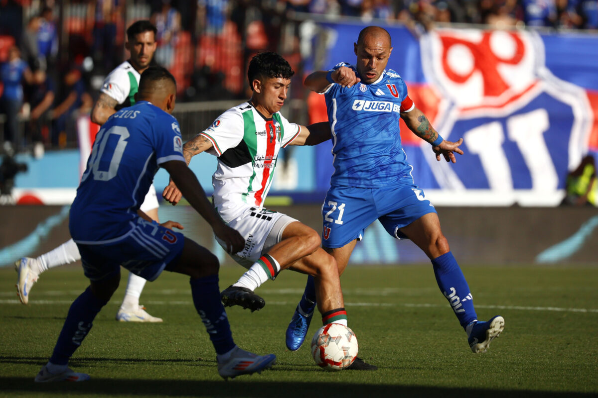 "Como leones": La feroz arenga de Marcelo Díaz en el triunfo de la U sobre Palestino