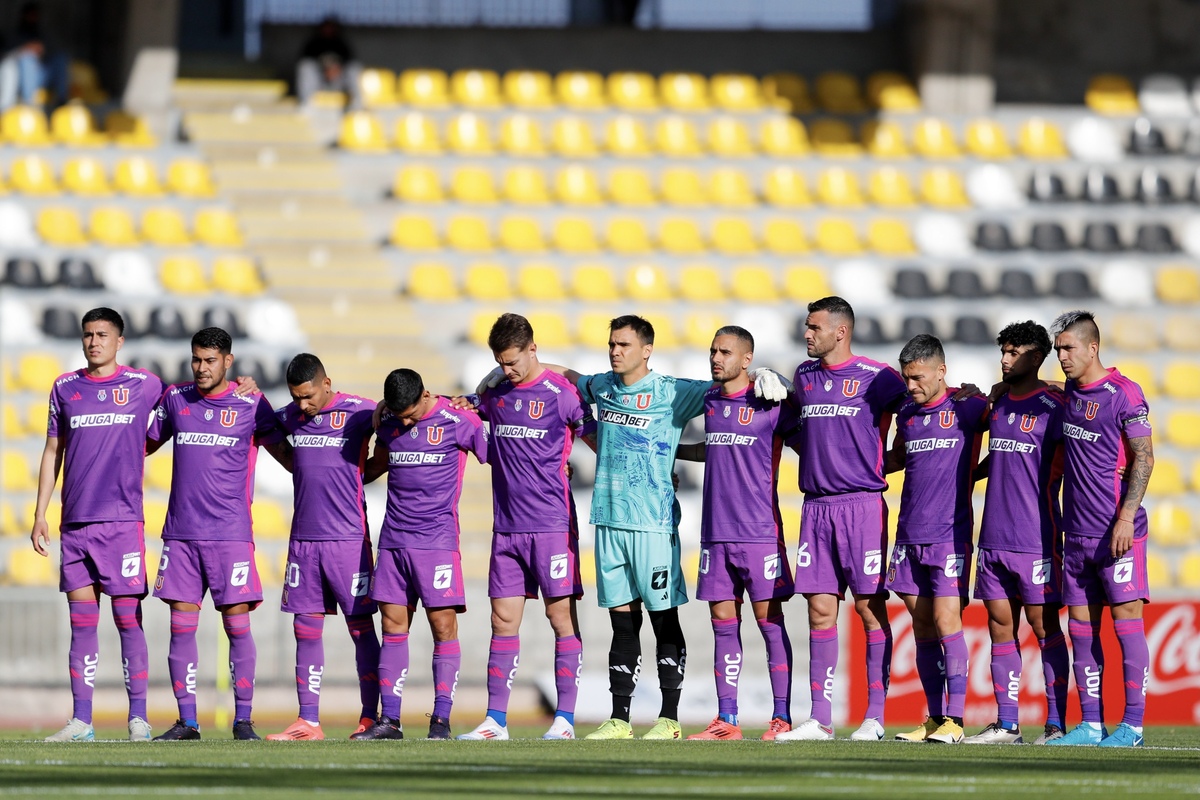 “Es horrible”: Los bullangueros en redes sociales lapidan el partido de cuestionado fichaje de la U