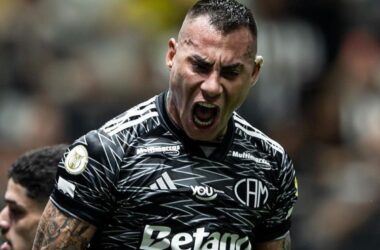 Seguiría fuera de Chile: los dos nuevos posibles destinos internacionales de Eduardo Vargas