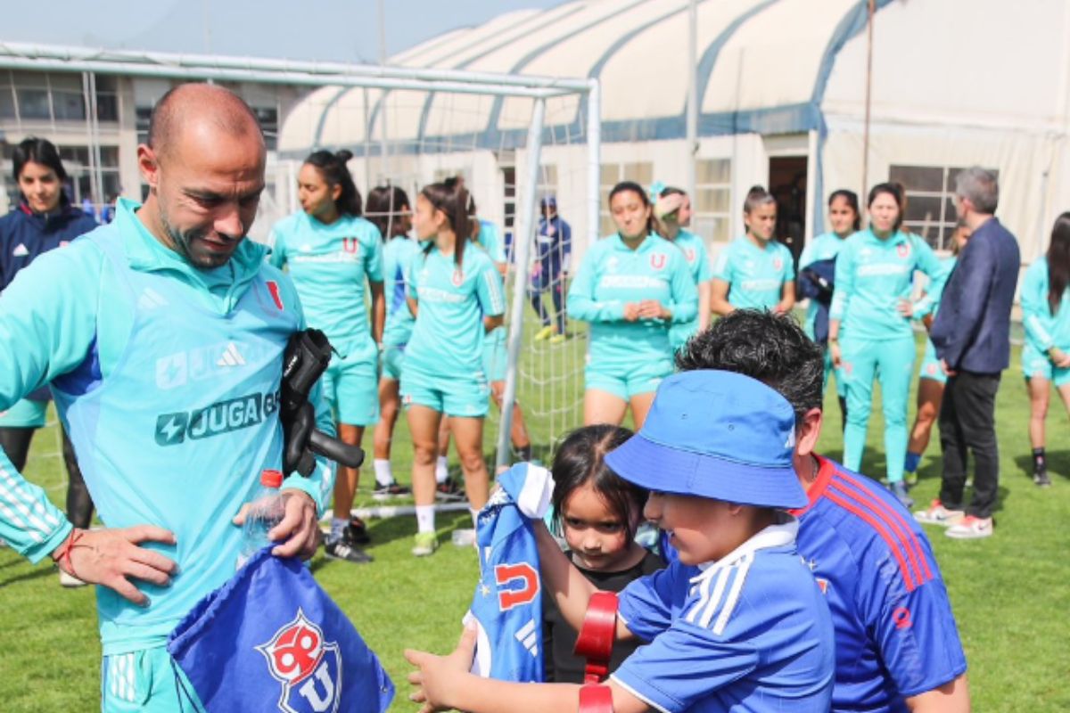 El emotivo e inesperado aliento que tuvo la U en la previa del crucial partido ante Unión La Calera