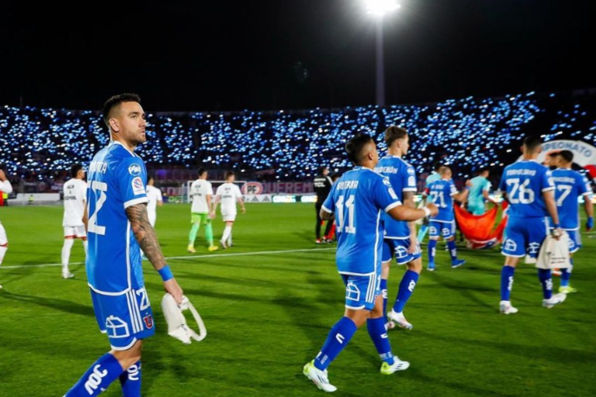 Figura de la U confiesa la especial motivación que tienen gracias a la hinchada azul: "Nos hacen muy feliz"