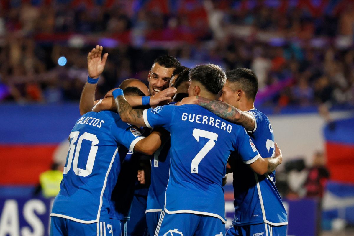 Figura de la U confiesa la especial motivación que tienen gracias a la hinchada azul: "Nos hacen muy feliz"