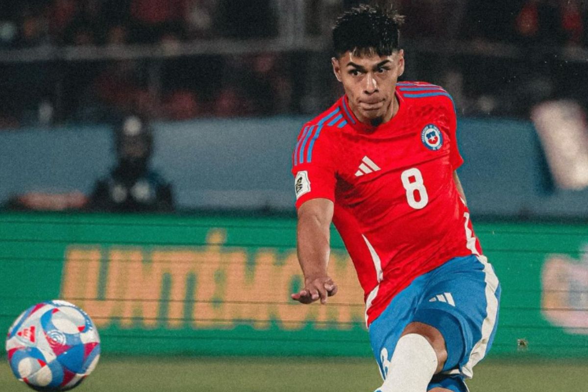 "Fue el mejor": Johnny Herrera aplaude el nivel de exjugdor de la U dentro de la Selección Nacional