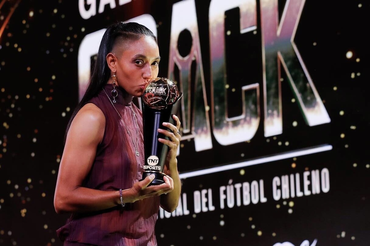 La mejor de todas: Fernanda Araya se impuso como la Jugadora del Año en la Gala Crack