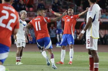 "“Orgullo azul”: Hinchas enloquecen en la web con el gran debut de Fabián Hormazábal por La Roja"