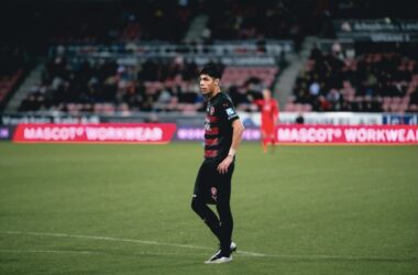 Alarma en La Roja: Darío Osorio abandonó el partido del Midtjylland por lesión y es duda para las Eliminatorias