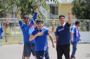 "“Pase lo que pase”: Los bullangueros en redes sociales le entregan su amor eterno a la U en la jornada de definición"