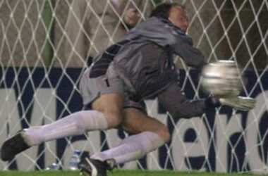 "Superman Vargas recuerda lo que le dijo a Chilavert en el recordado penal que le tapó por La Roja"