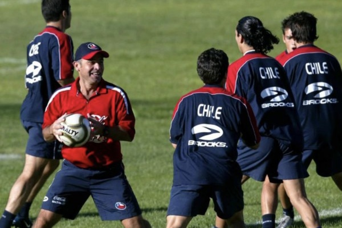 Ex DT de La Roja cree que ésta es la deuda pendiente de Gustavo Álvarez en la U: “No haber podido…”