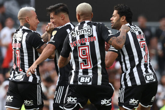 Primera pelota que tocó: así fue el gol de Eduardo Vargas en la final de la Copa Libertadores