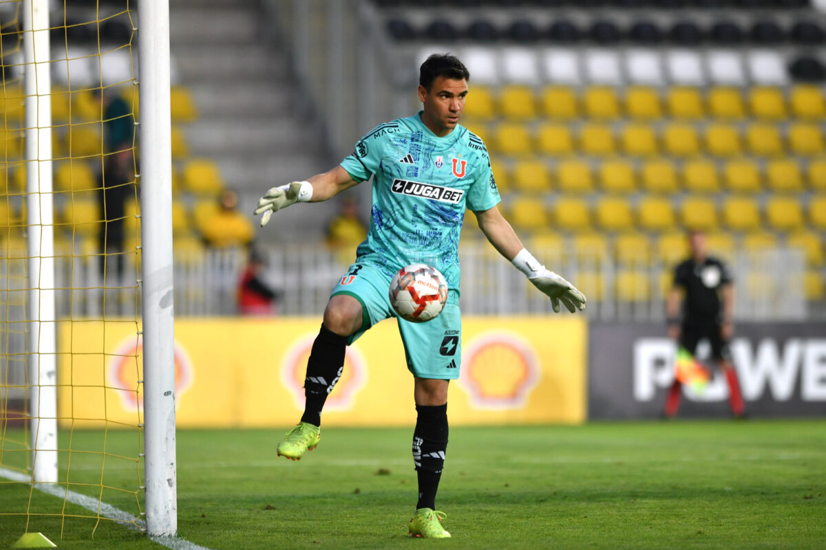 Futuro definido: La tajante decisión que tomó Cristopher Toselli con Universidad de Chile